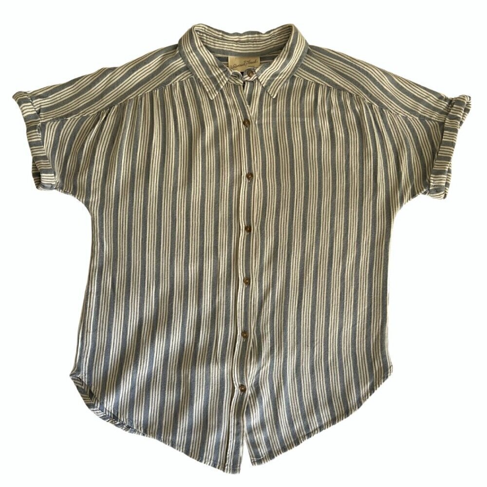 Universal Thread Striped Women's Fitted Button Down Casual Tee